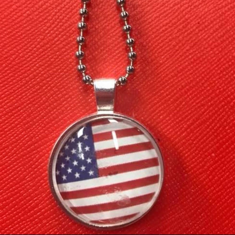 American Flag Neckalce